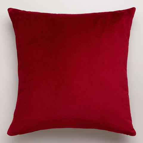 www.classicvintagerentals.com ? 0051 - Red Velvet Pillow