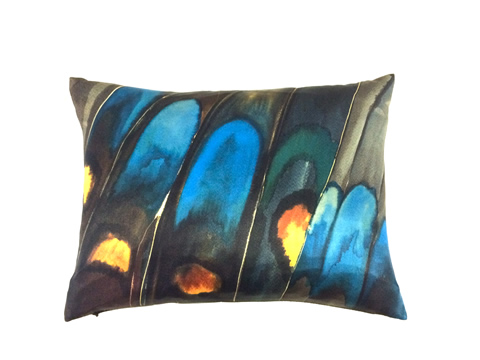www.classicvintagerentals.com ? 0062 - Peacock Silk pillow