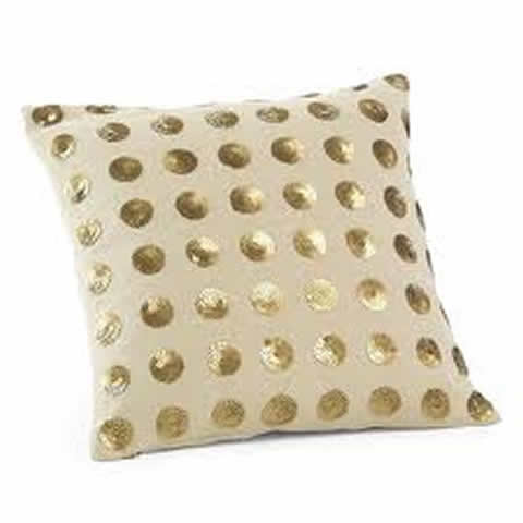 www.classicvintagerentals.com ? 0088 - Gold Dots Pillow
