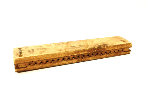 www.classicvintagerentals.com ? 0136 - Wood Cigar Mold