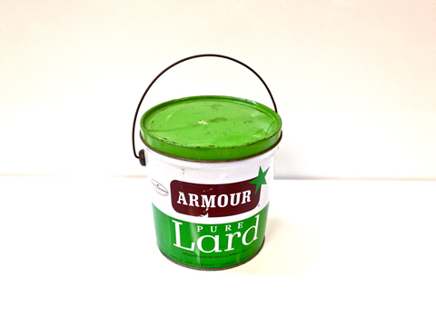 www.classicvintagerentals.com ? 0443 - Armour Green Tin