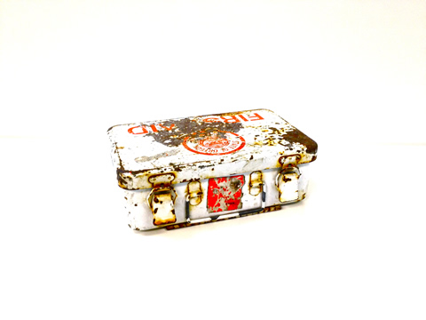 www.classicvintagerentals.com ? 0501 - Oregon First Aid Kit