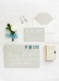 www.classicvintagerentals.com ? 0552 - Prayer Book