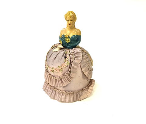 www.classicvintagerentals.com ? 0618 - Victorian Dresser Doll