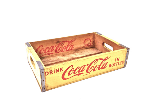 www.classicvintagerentals.com ? 0857 - Yellow Coke Crate
