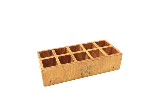 www.classicvintagerentals.com ? 1119 - Z Wood Box