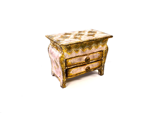 www.classicvintagerentals.com ? 1136 - Pink Jewelry Box