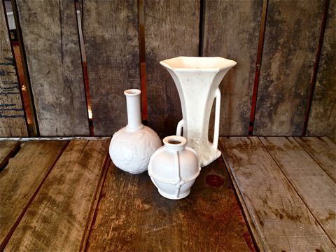 www.classicvintagerentals.com ? 1456 - Assorted Ivory Vases