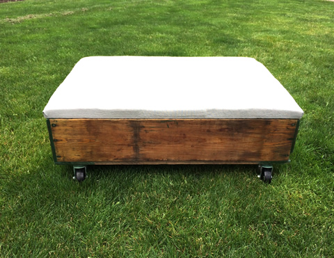 www.classicvintagerentals.com ? 1489 - Fresno Bench