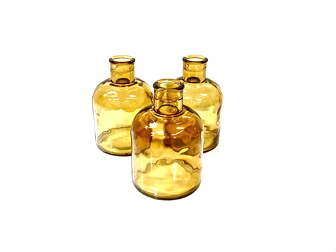 www.classicvintagerentals.com ? 1545 - Rodney Amber Vase