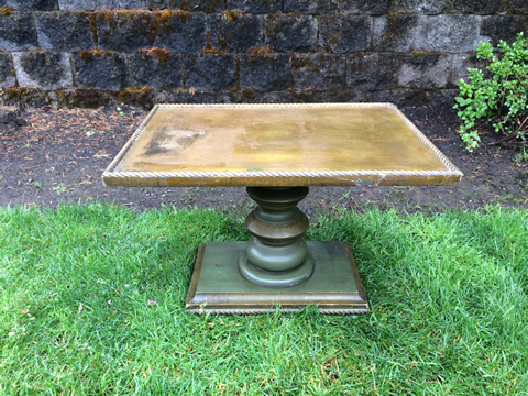 www.classicvintagerentals.com  1656 - Garth End Table