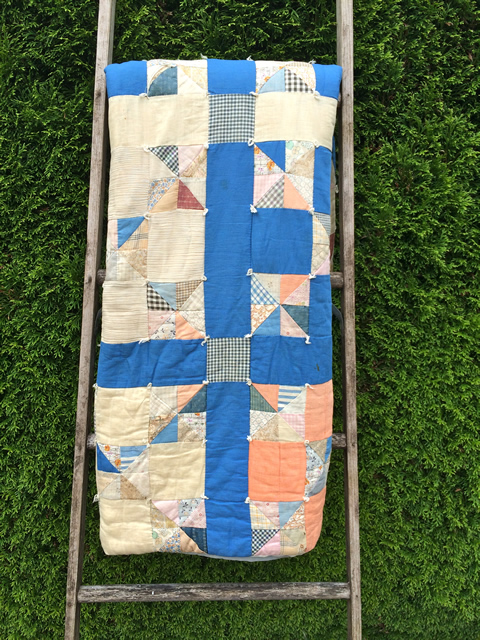 www.classicvintagerentals.com ? 2127 - Nine Patch Quilt