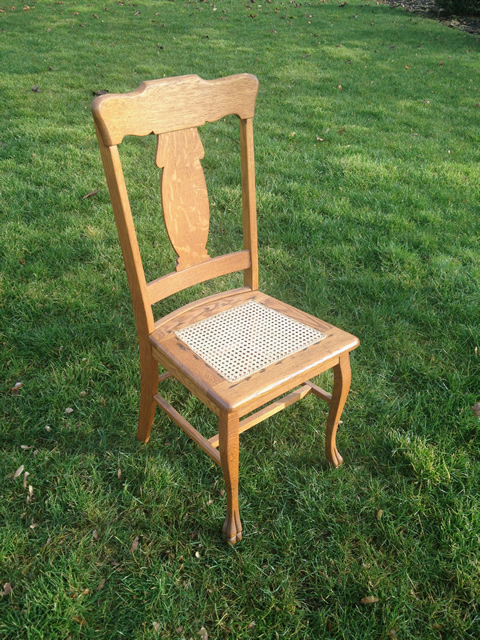 www.classicvintagerentals.com ? 2191 - Riley Wood Chair