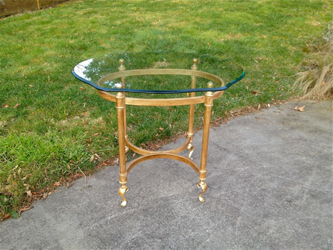 www.classicvintagerentals.com  2236 - Miller Glass Table