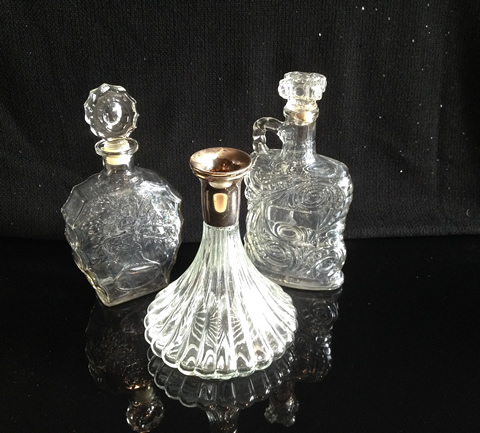 www.classicvintagerentals.com ? 2702 - Assorted Decanters