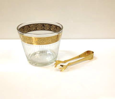 www.classicvintagerentals.com ? 2947 - Glass Ice Bucket