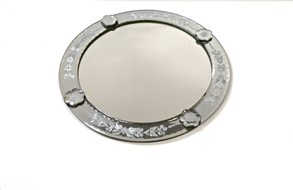 www.classicvintagerentals.com ? 2969 - Etched Mirrored Tray