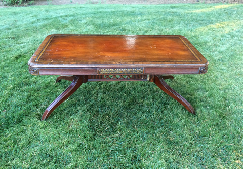 www.classicvintagerentals.com  3019 - Duke Coffee Table
