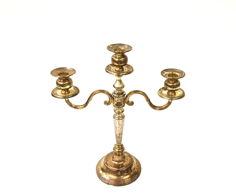 www.classicvintagerentals.com  3385 - Luisa Candelabra