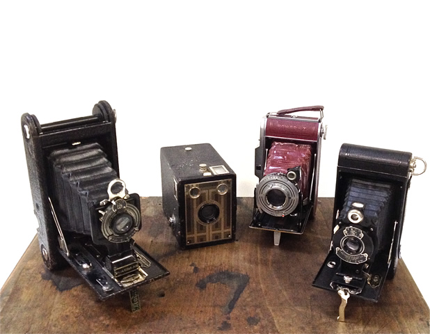 www.classicvintagerentals.com ? 3595 - Assorted Cameras
