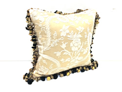 www.classicvintagerentals.com ? 3809- Gingham Pillow