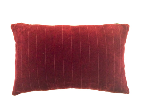 www.classicvintagerentals.com ? 3871 - Abbie Red Pillow