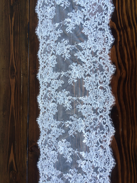 www.classicvintagerentals.com ? 3945 - Lace Runner