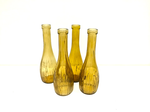 www.classicvintagerentals.com ? 3966 - Titus Amber Vase