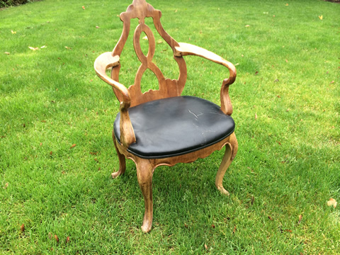 www.classicvintagerentals.com ? 4160 - Roger Wood Chair