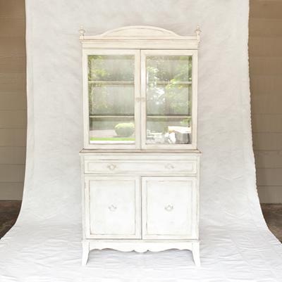 www.classicvintagerentals.com  4245 - Southam Grey Cabinet
