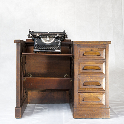 www.classicvintagerentals.com  4277 - Post Brown Desk