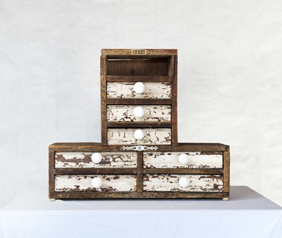www.classicvintagerentals.com ? 4371 - Graham Wood Drawers