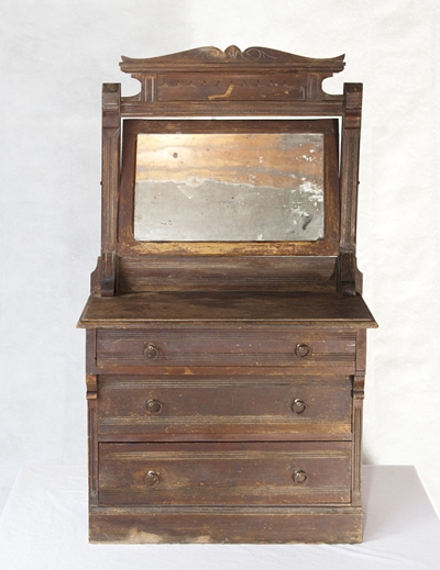 www.classicvintagerentals.com ? 4387 - Jenna Vanity Top