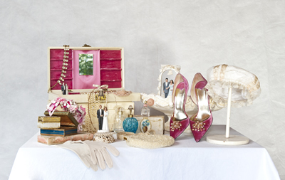 www.classicvintagerentals.com ? 4398 - Assorted Vintage Clothing + Jewelry