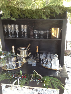 www.classicvintagerentals.com  4538 - Weston Cabinet