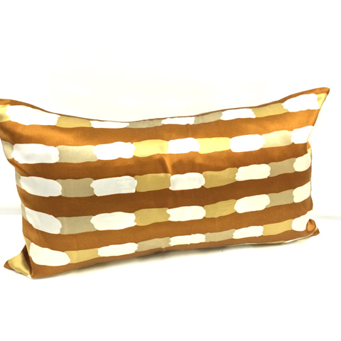 www.classicvintagerentals.com ? 4580 - Carmel Pillow