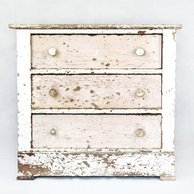 www.classicvintagerentals.com  4616 - Josie Pink Dresser