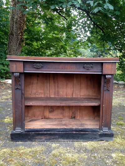 www.classicvintagerentals.com  4617 - Edmund Library Shelf