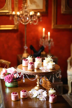 www.classicvintagerentals.com  5376 - Dixie Cake Stand