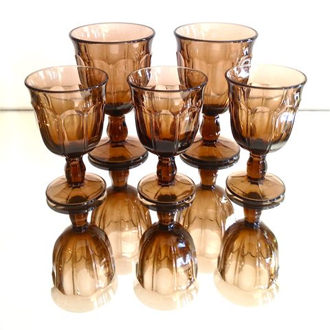 www.classicvintagerentals.com  5908 - Brown Goblets