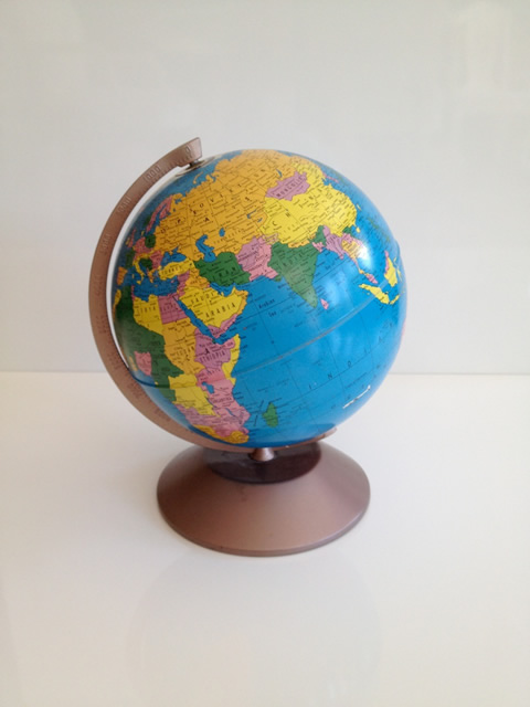 www.classicvintagerentals.com ? 6364 - Burke Small Globe