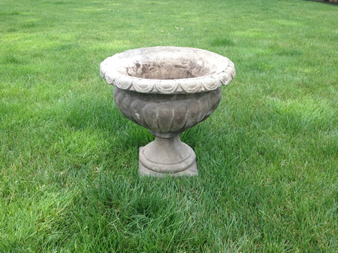 www.classicvintagerentals.com ? 8158 - Olympia Concrete Urn