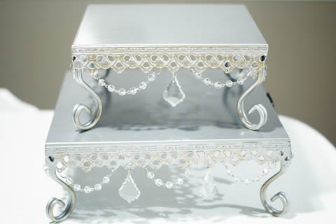 www.classicvintagerentals.com  8231 - Silver Square Stand