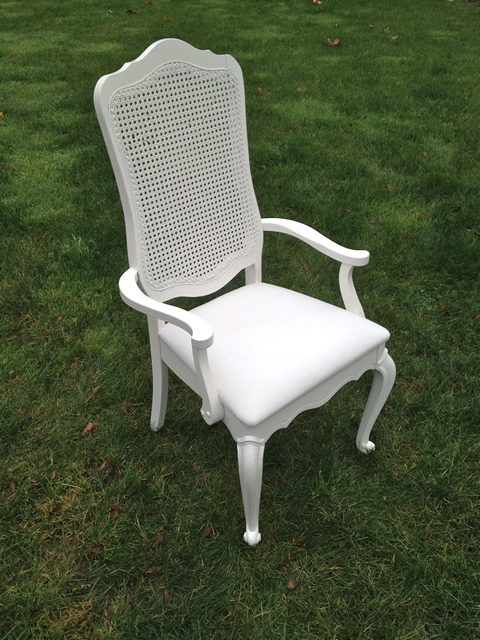 www.classicvintagerentals.com ? 9244 - Lacy White Chair