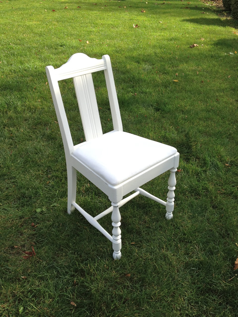 www.classicvintagerentals.com ? 9266 - Lisa White Chair