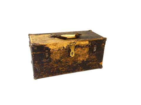 www.classicvintagerentals.com ? 9991 - Black Tool Box